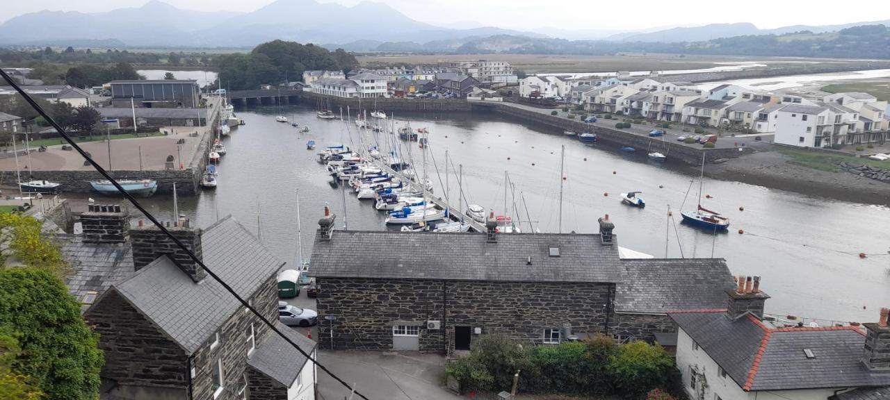 Cosy Mews House Close To Harbour Porthmadog Exterior photo
